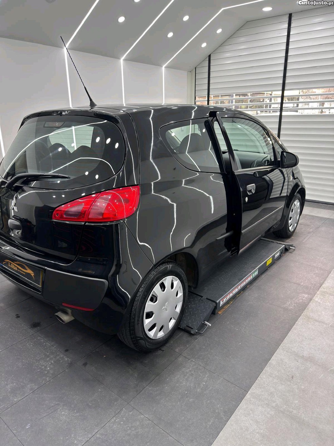 Mitsubishi Colt Cz3 gasolina 129000kms — fotografia 7