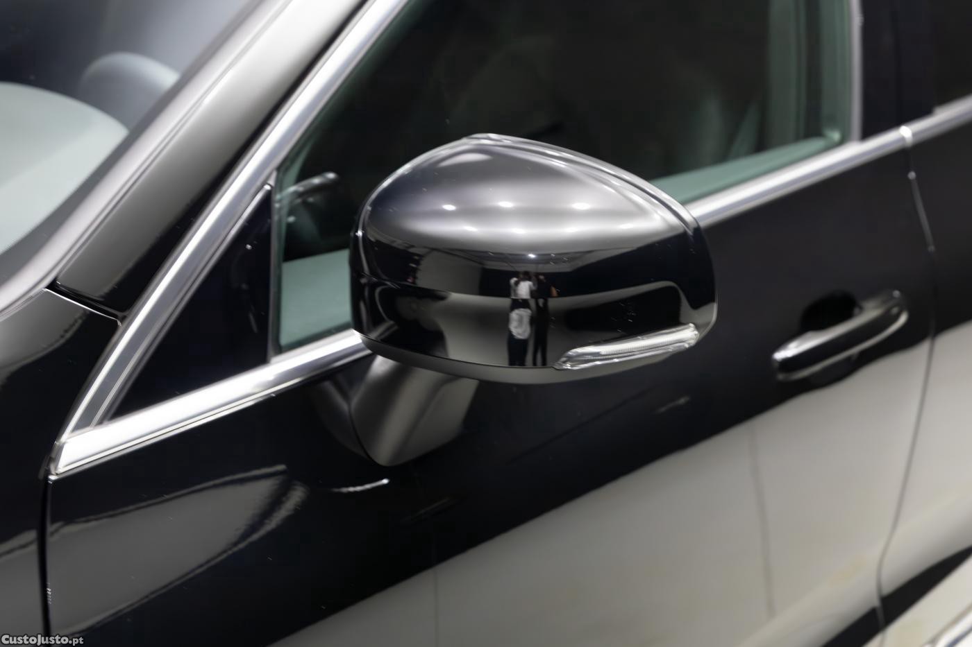 Volvo XC 60 2.0 T6 PHEV Core AWD — fotografia 8