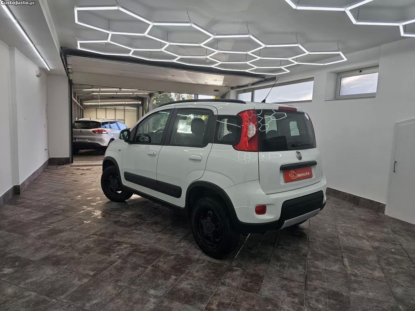 Fiat Panda 0.9 8v twinair city cross 4x4 — fotografia 18