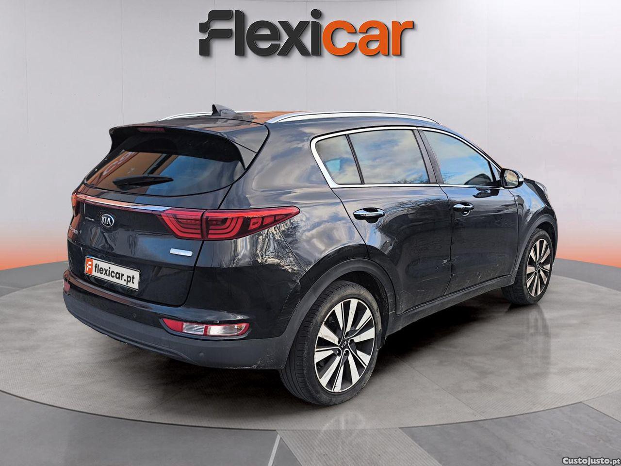 Kia Sportage 1.7 CRDI ISG TX — fotografia 11