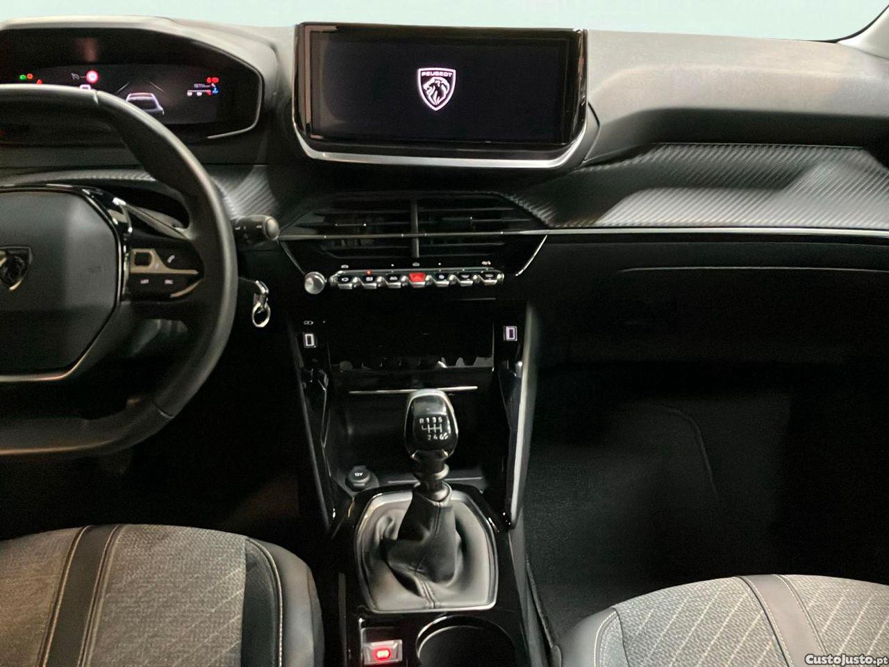 Peugeot 208 1.2 PureTech Allure — fotografia 14