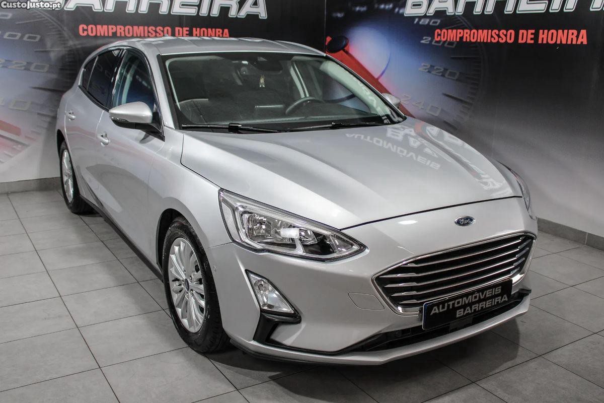 Ford Focus 1.5 TDCi Titanium — fotografia 4