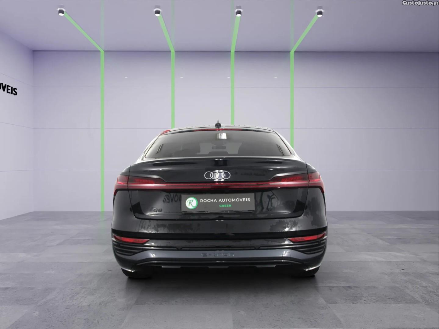 Audi Q8 Quattro 106 kWh - 23 — photo 4