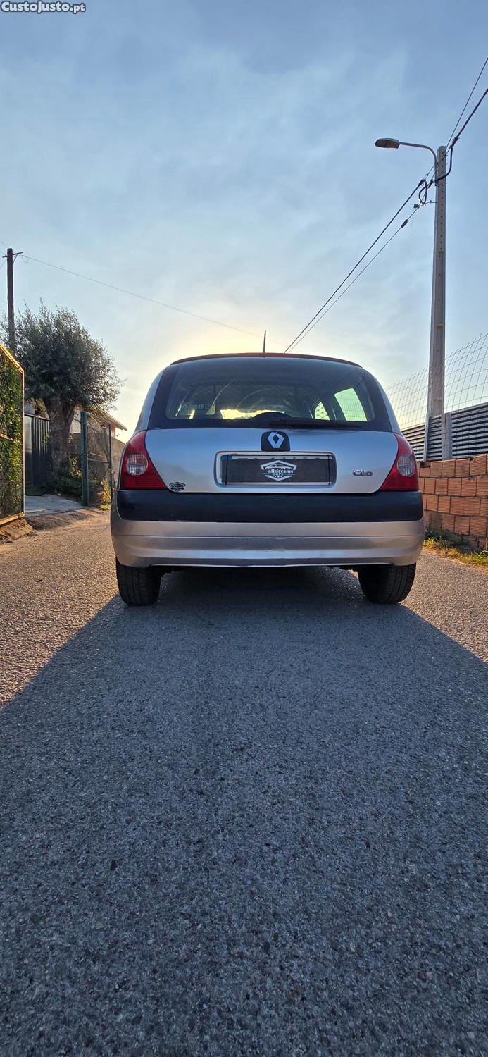 Renault Clio Storia - 05 foto 4