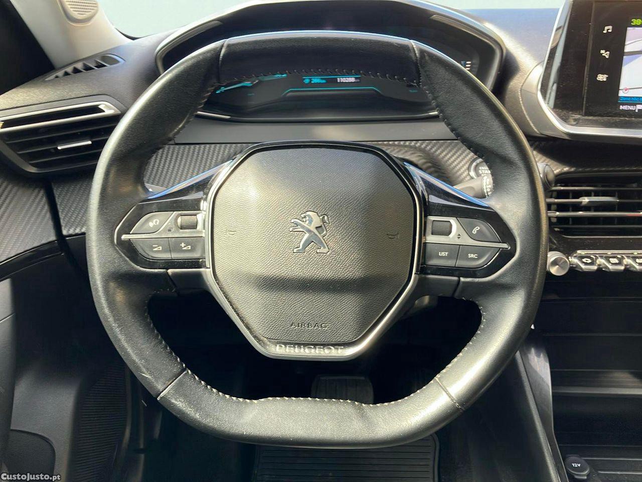 Peugeot 2008 50 kWh Active Pack — fotografia 7