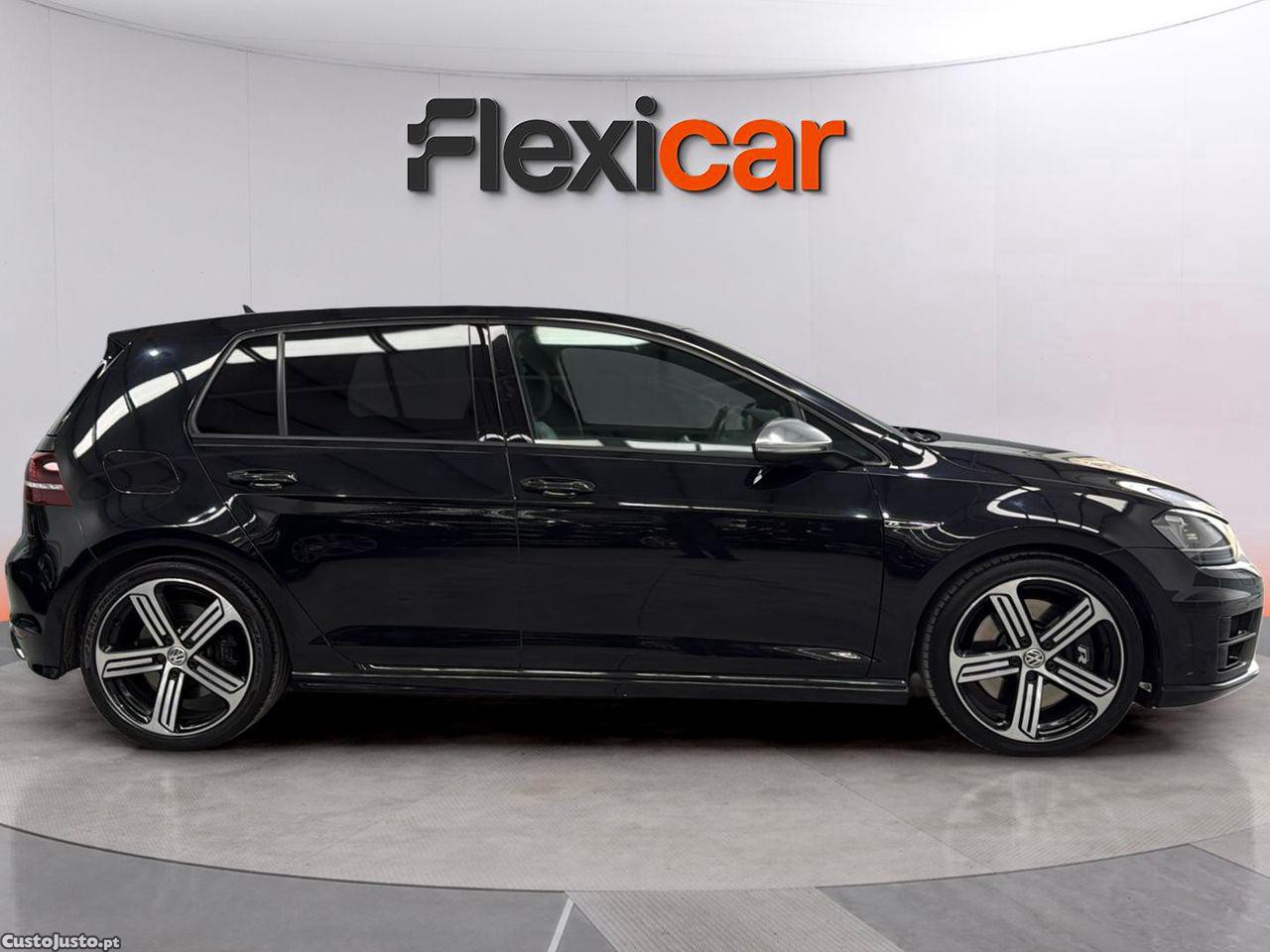 VW Golf VW Golf 2.0 TSi R - 16 — photo 3