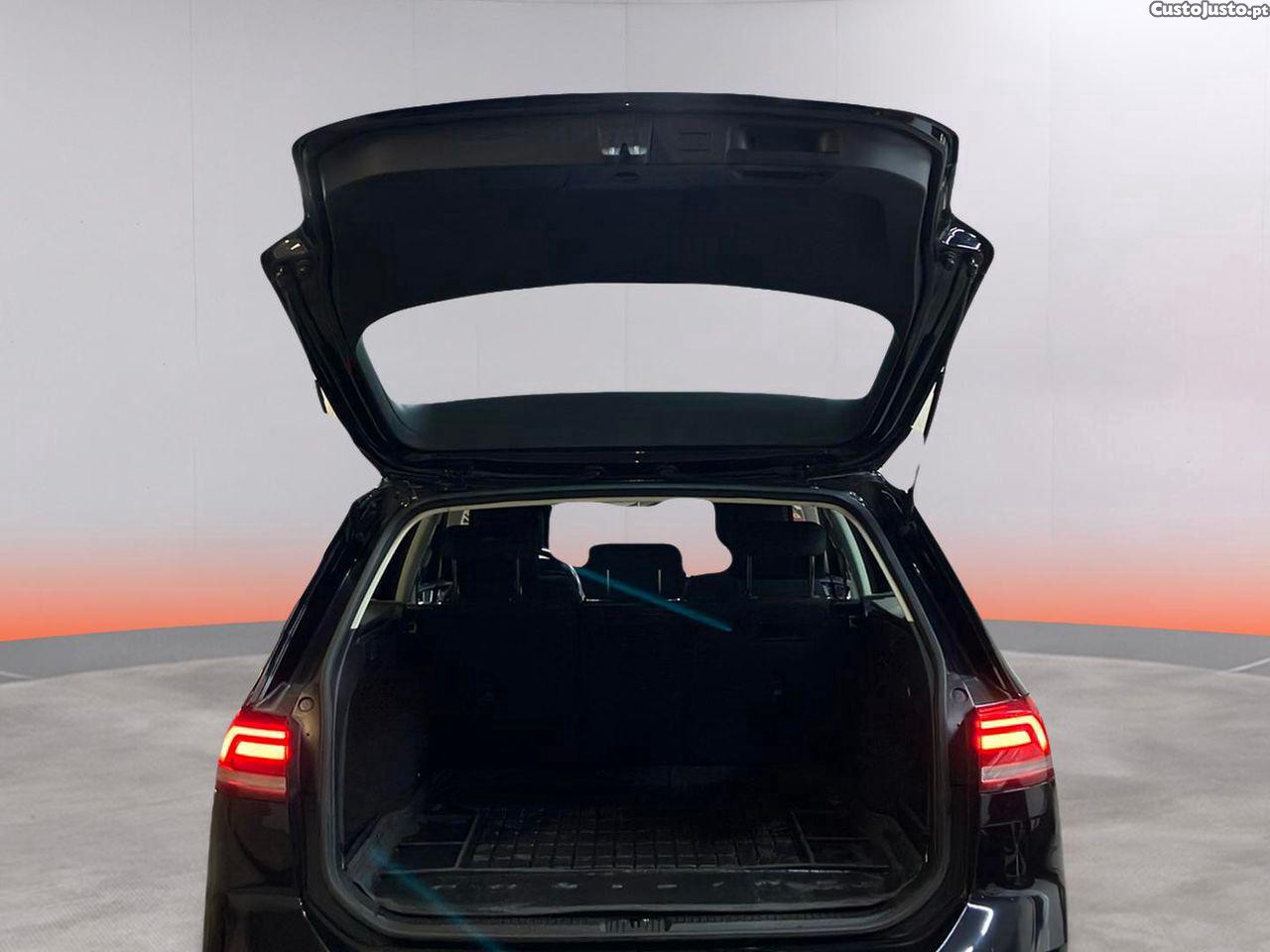 Volkswagen Passat 1.6 TDI Confortline — fotografia 5