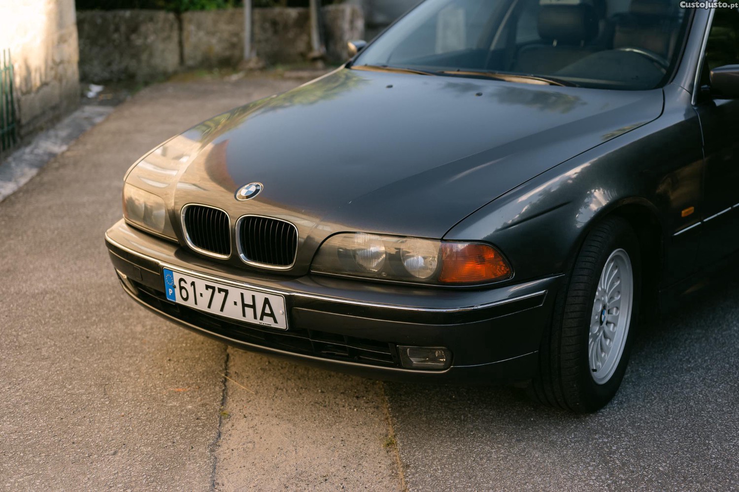BMW 528 i — fotografia 6