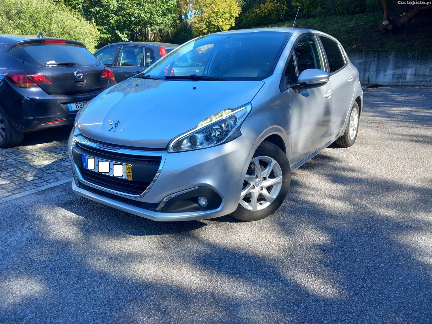 Peugeot 208 1.6 BlueHDi Active - 18 foto 2