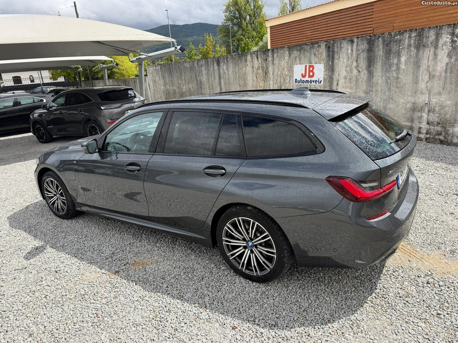 BMW 330 e xDrive Aut. M Sport - 22 — photo 4