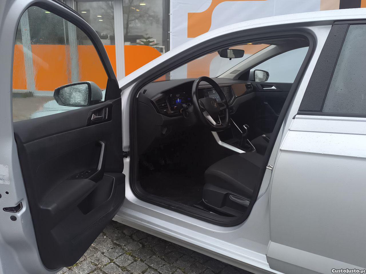 Volkswagen Polo 1.0 TSI Life — fotografia 8