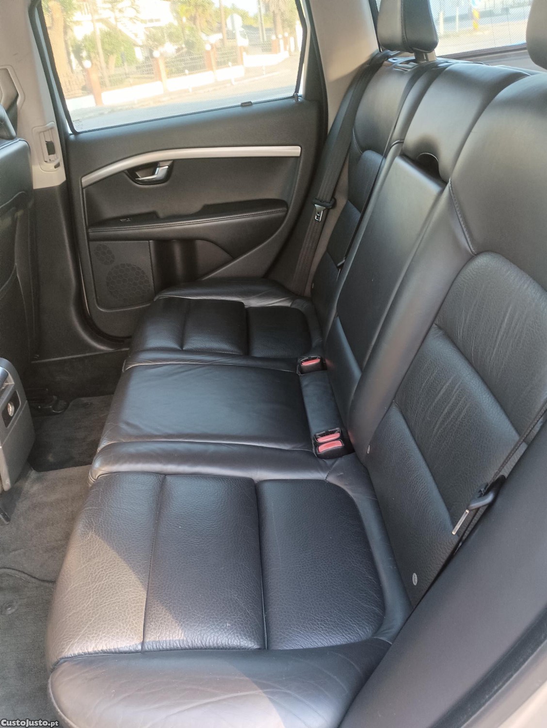 Volvo V70 D4 SUMMUM 2.0 — fotografia 8