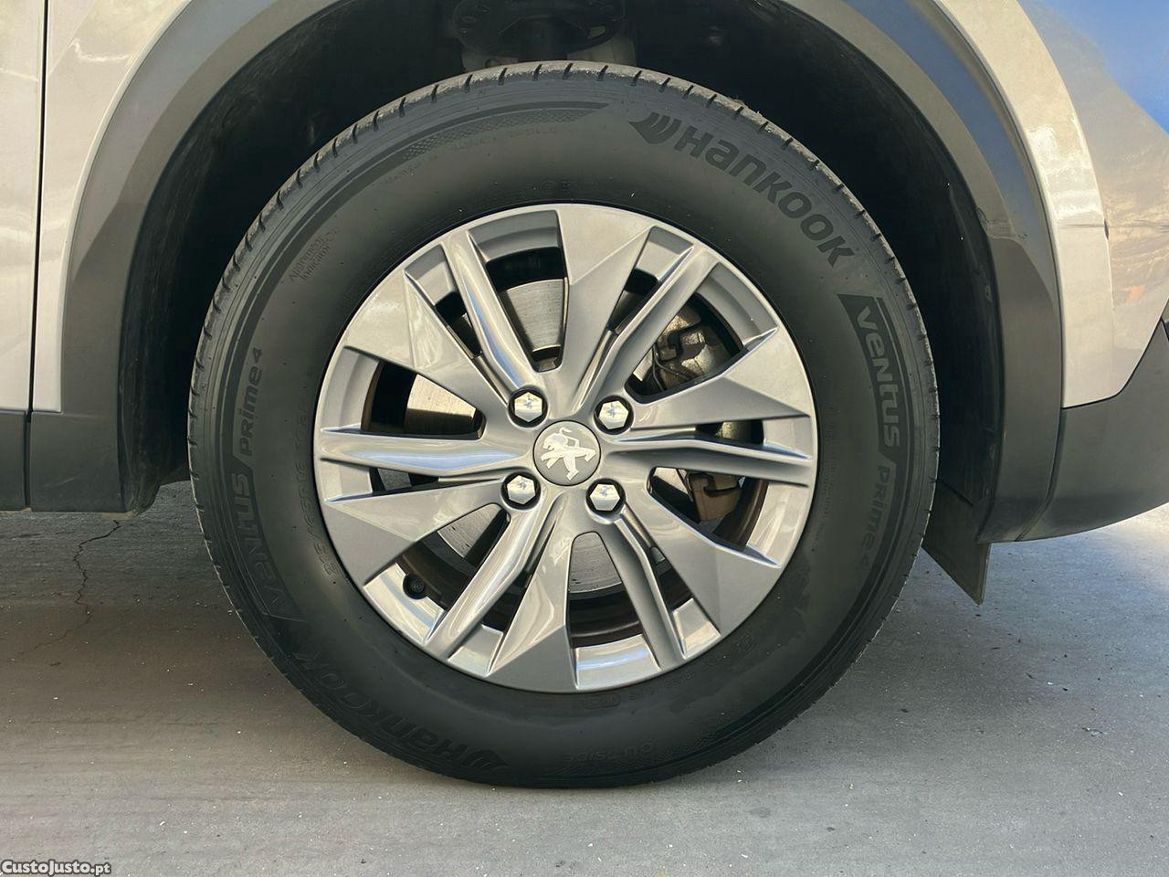 Peugeot 2008 50 kWh Active Pack — fotografia 10
