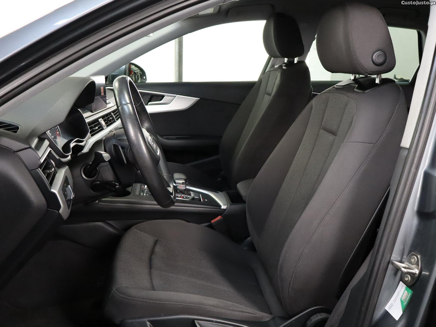 Audi A4 Avant 35 TDI S tronic — fotografia 12