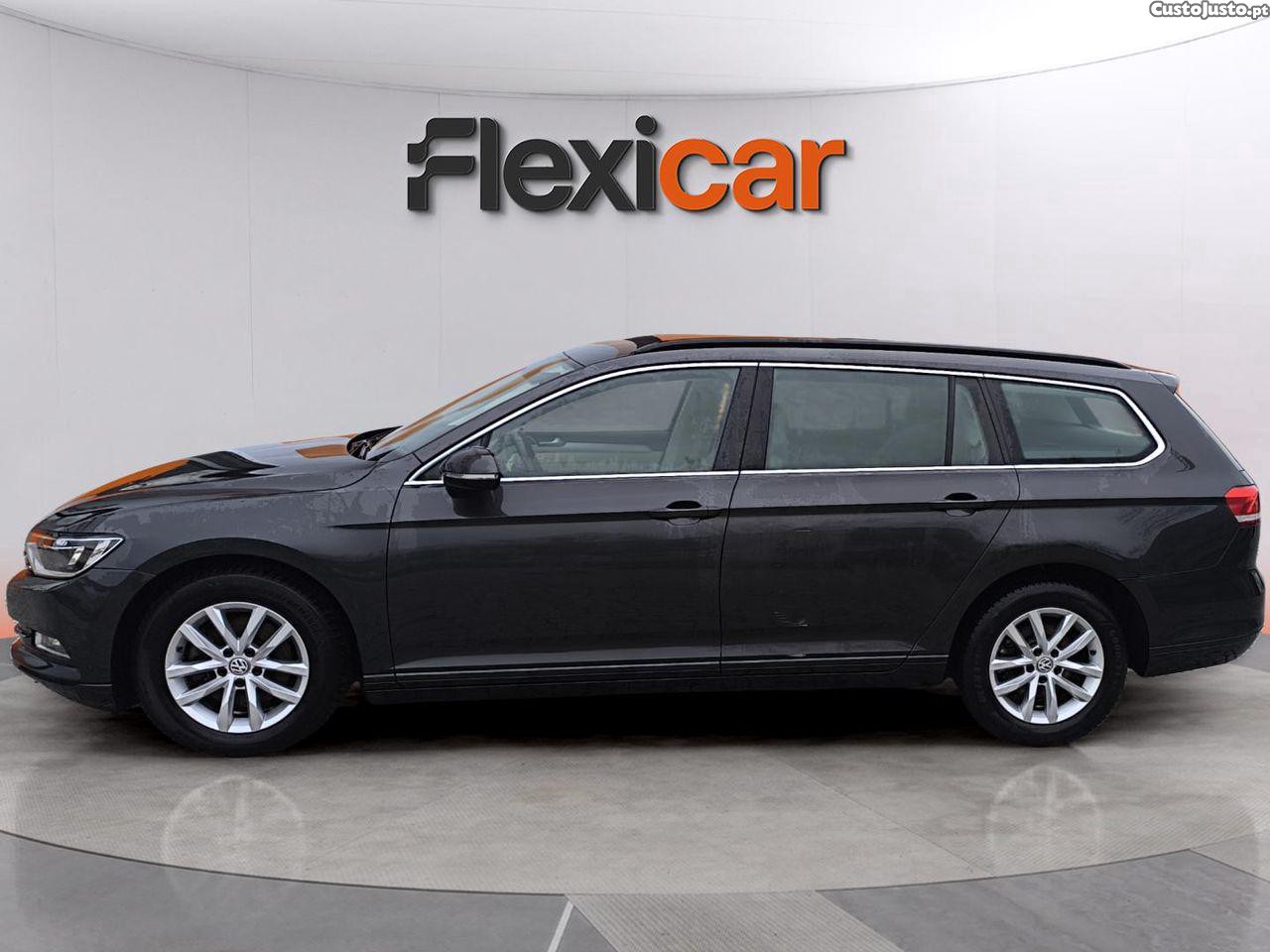 Volkswagen Passat 1.6 TDI Confortline DSG — fotografia 7