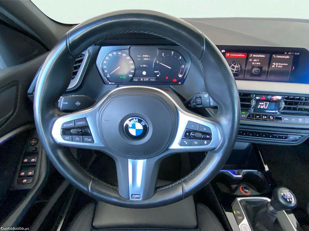 BMW 116 d Pack Desportivo M — fotografia 7