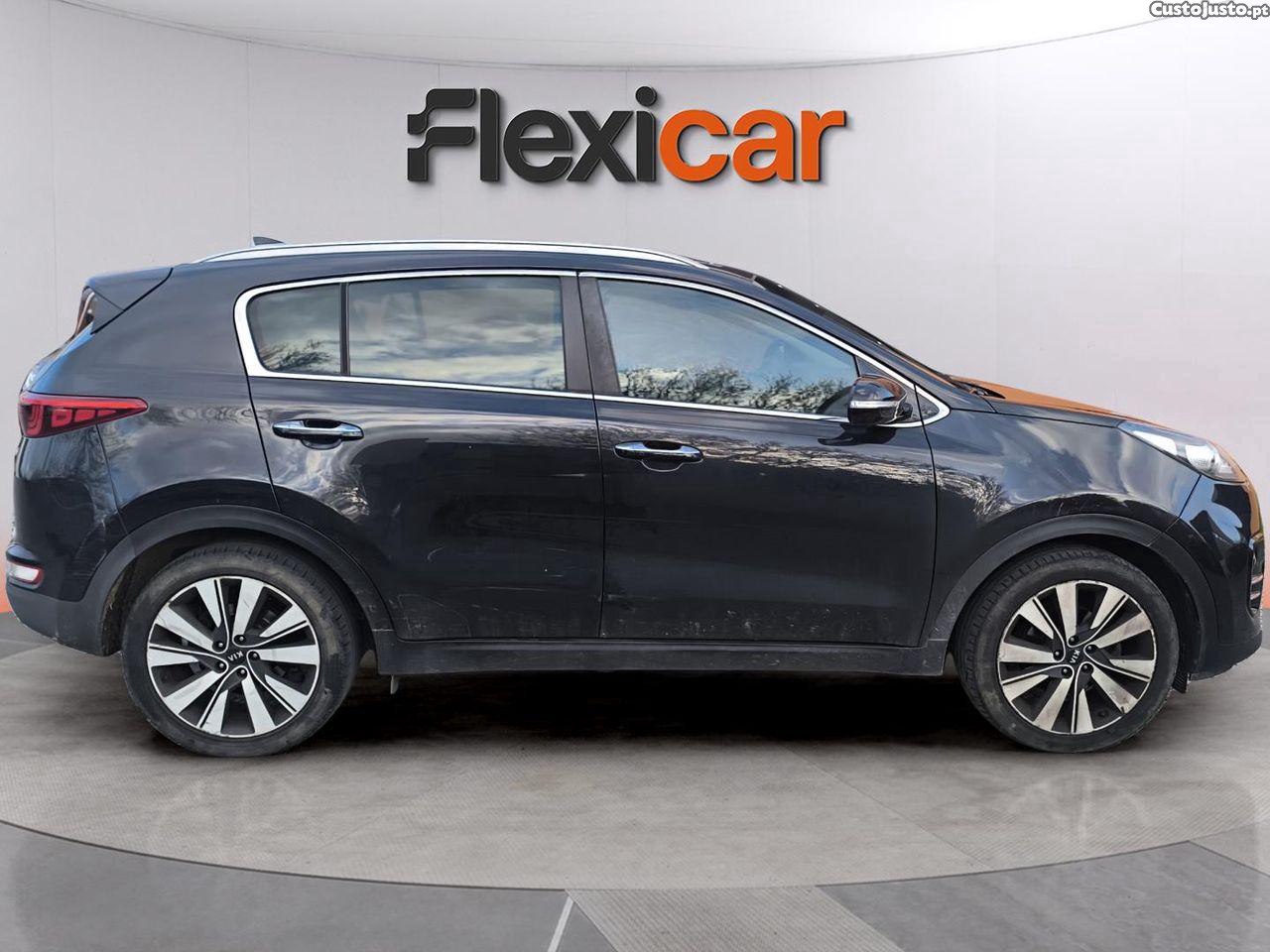 Kia Sportage 1.7 CRDI ISG TX — fotografia 10