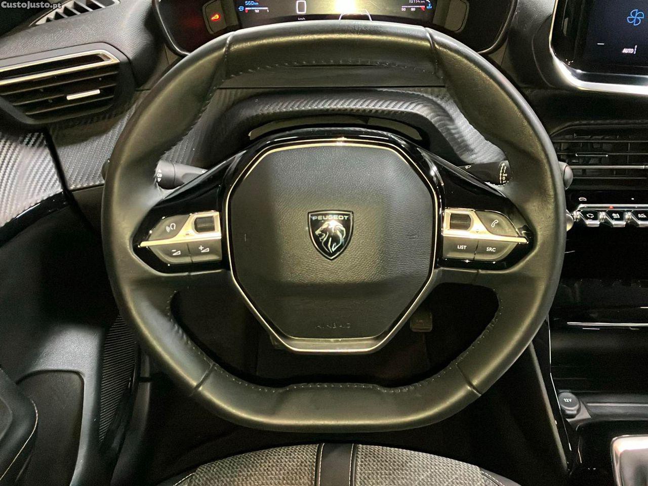 Peugeot 208 1.2 PureTech Allure — fotografia 13