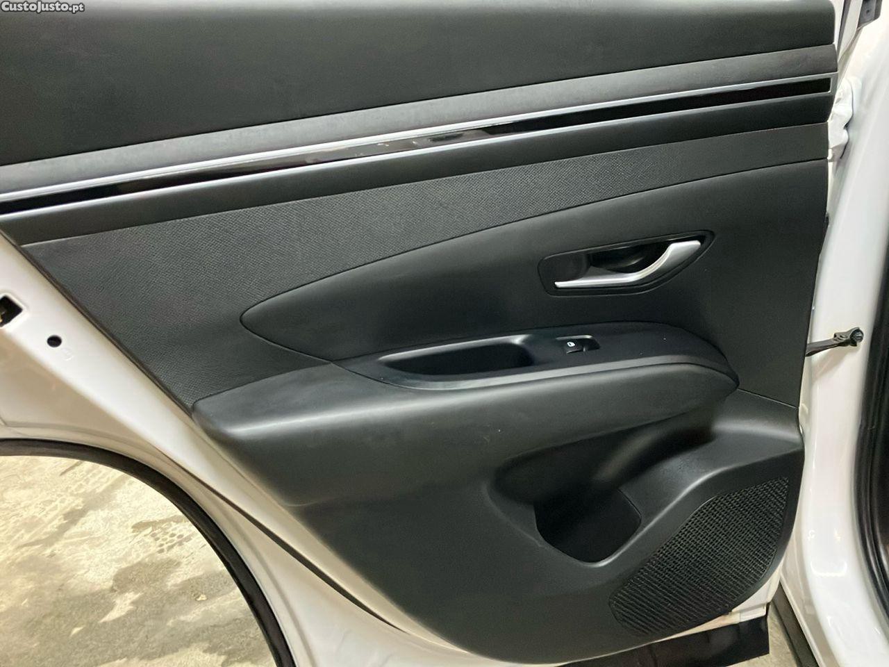 Hyundai Tucson 1.6 T-GDI PREMIUM — fotografia 2