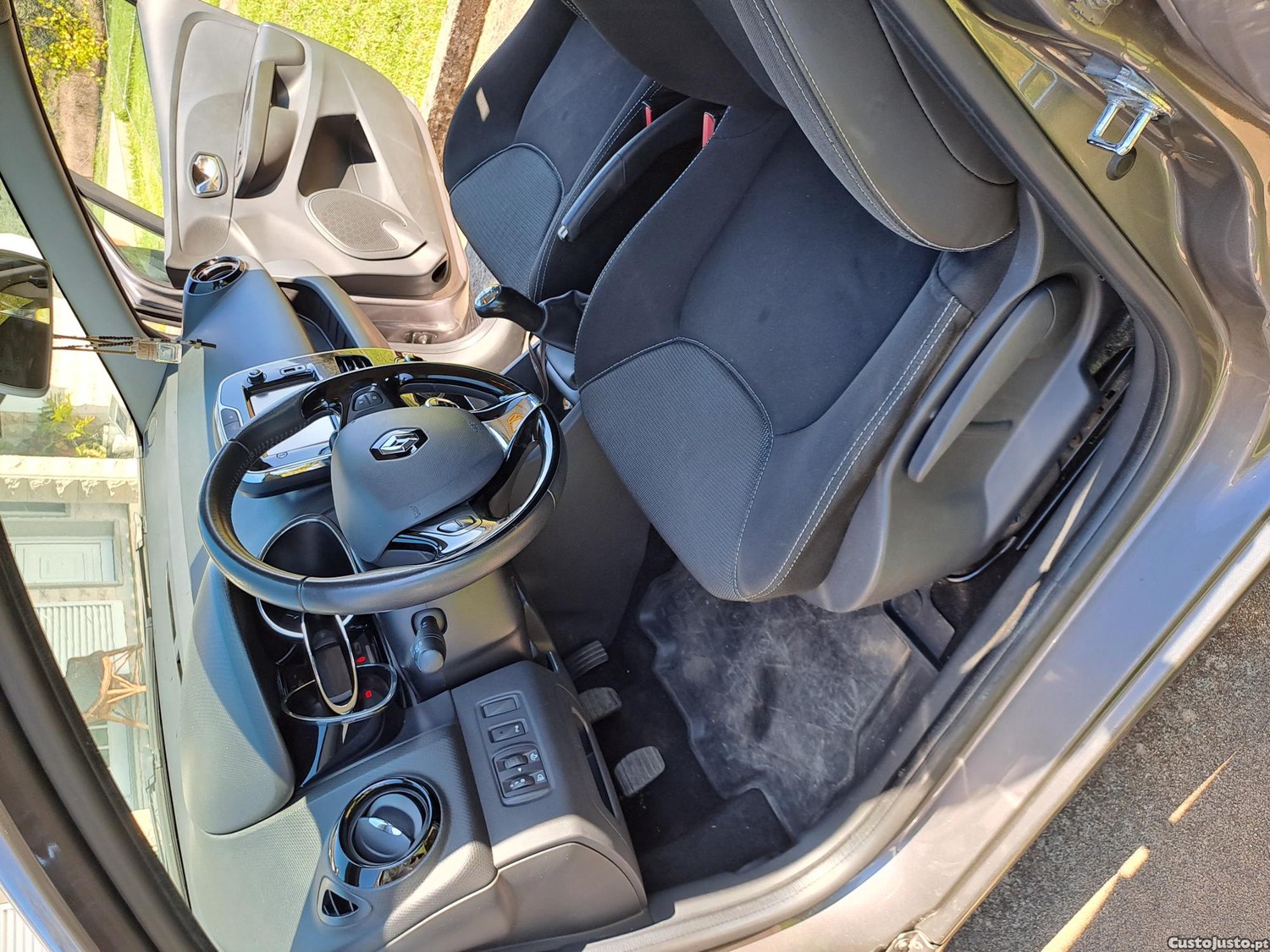 Renault Clio IV — fotografia 8