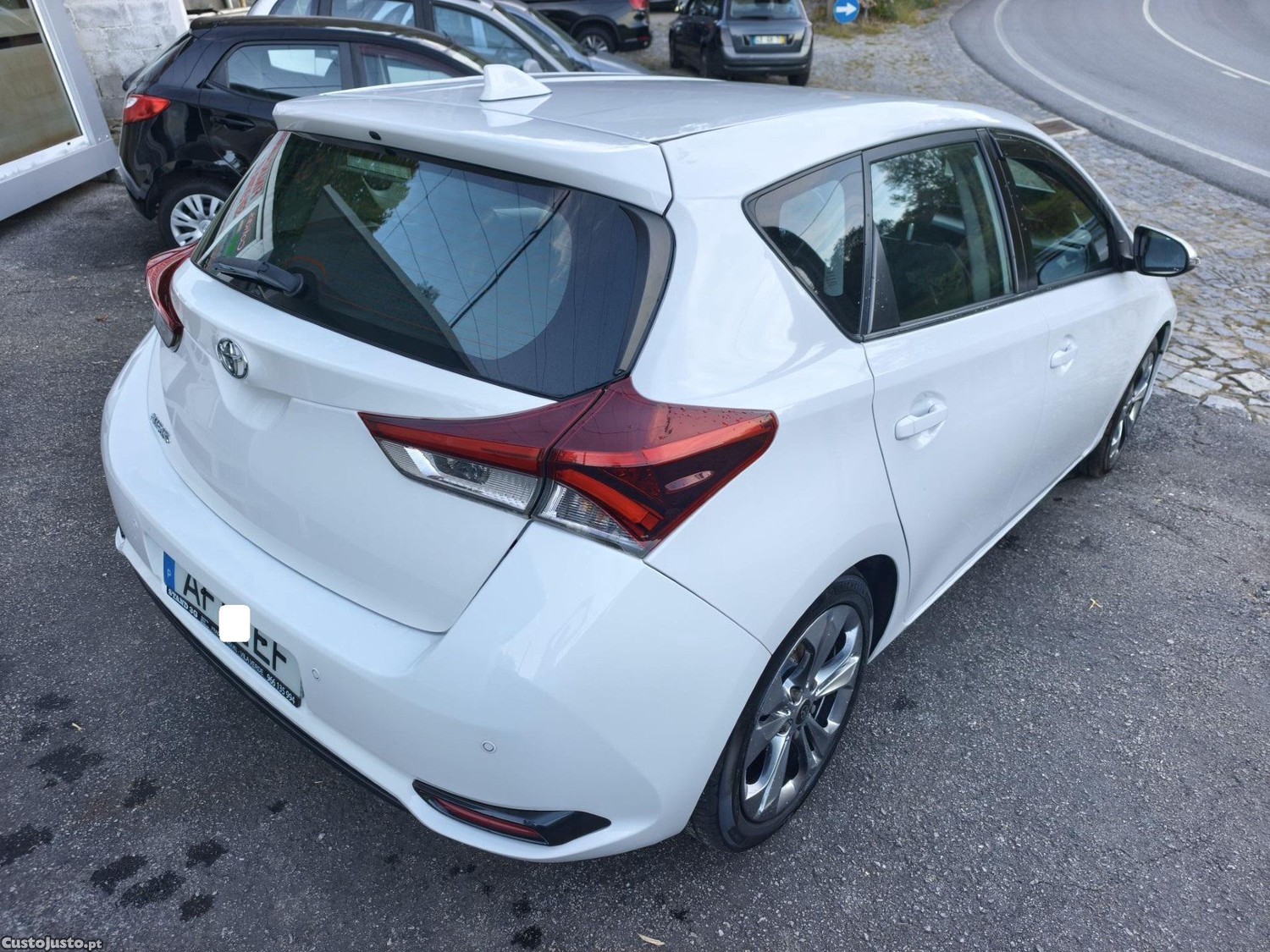 Toyota Auris 1.4 D-4D - 17 foto 4