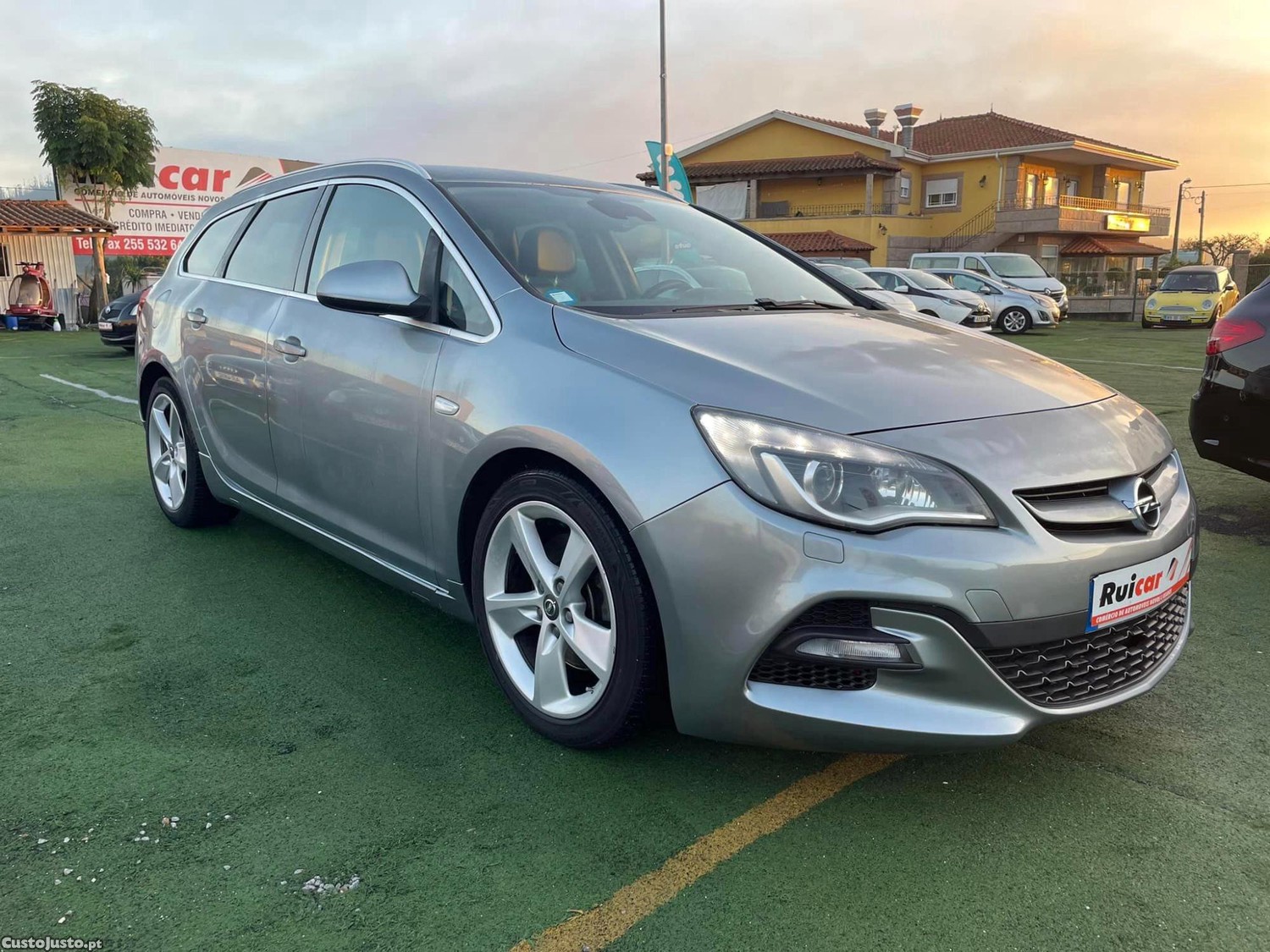 Opel Astra Sports Tourer - 13 foto 3