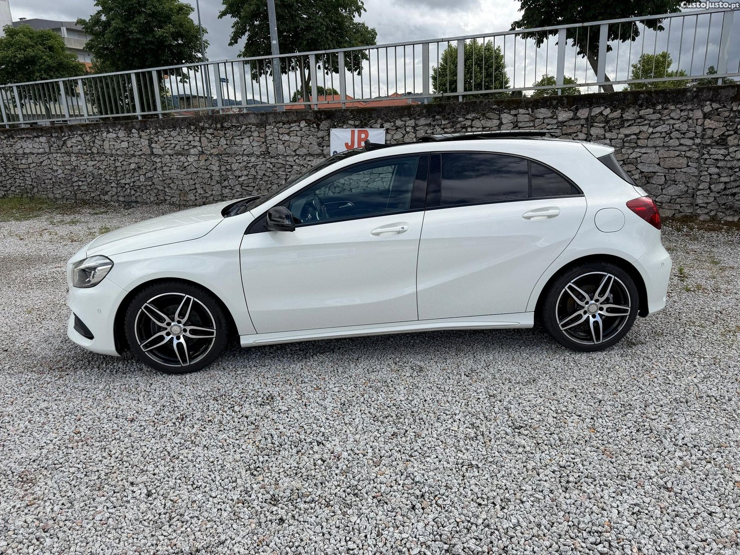 Mercedes-Benz A 180 d AMG Line - 16 foto 5