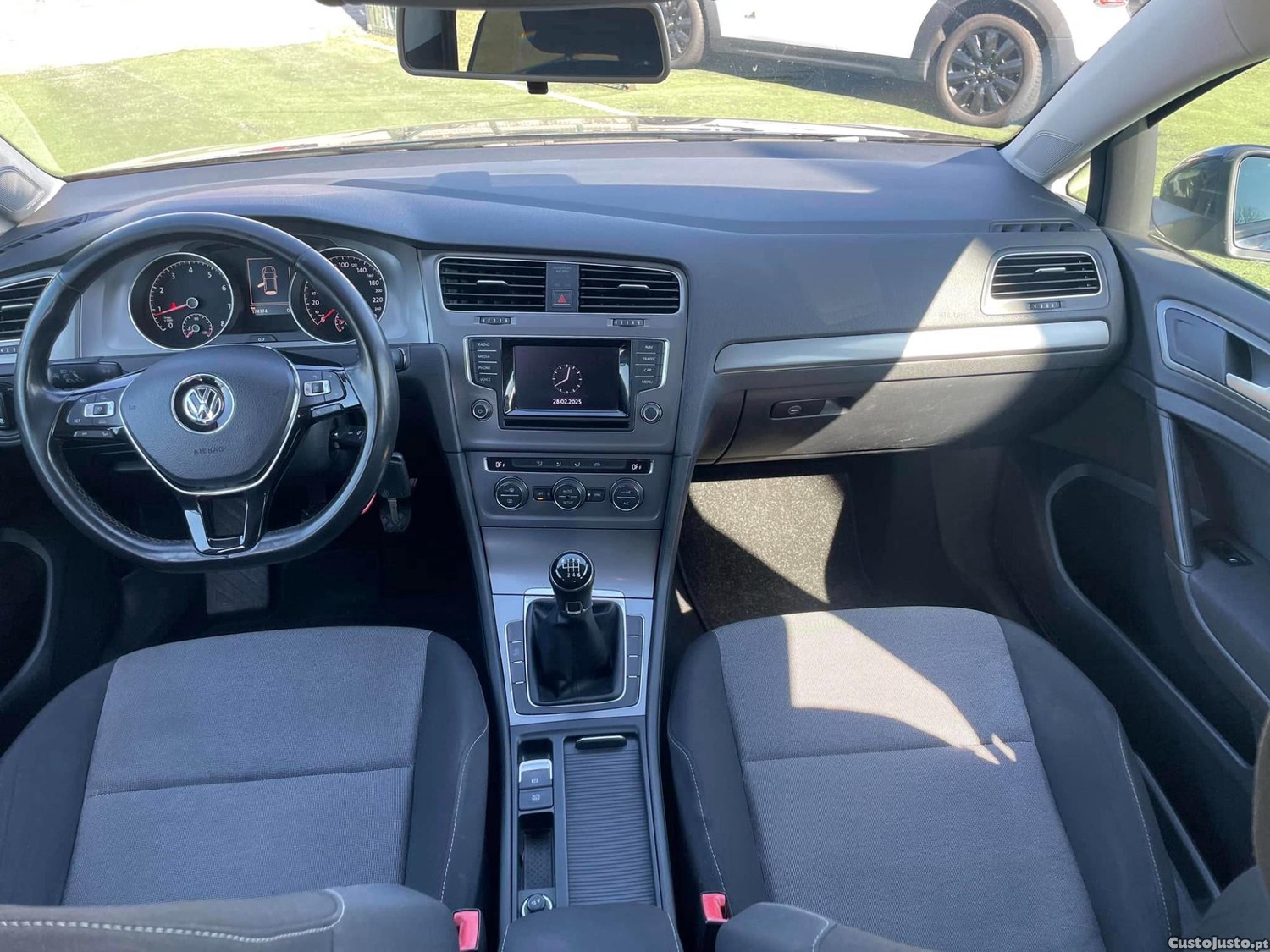 Volkswagen Golf 1.2 Tsi BlueMotion Confortline — fotografia 4