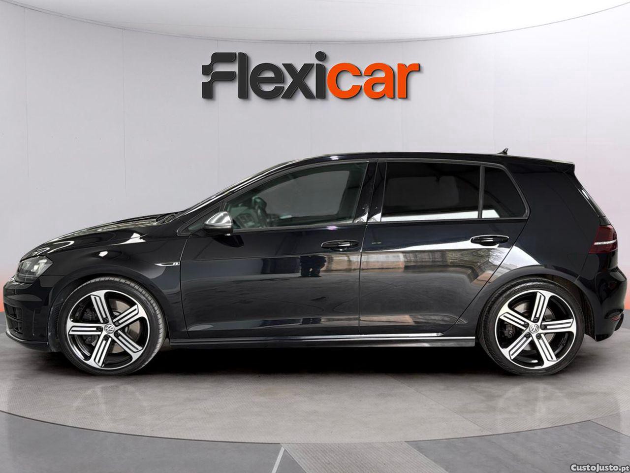 VW Golf VW Golf 2.0 TSi R - 16 — photo 4