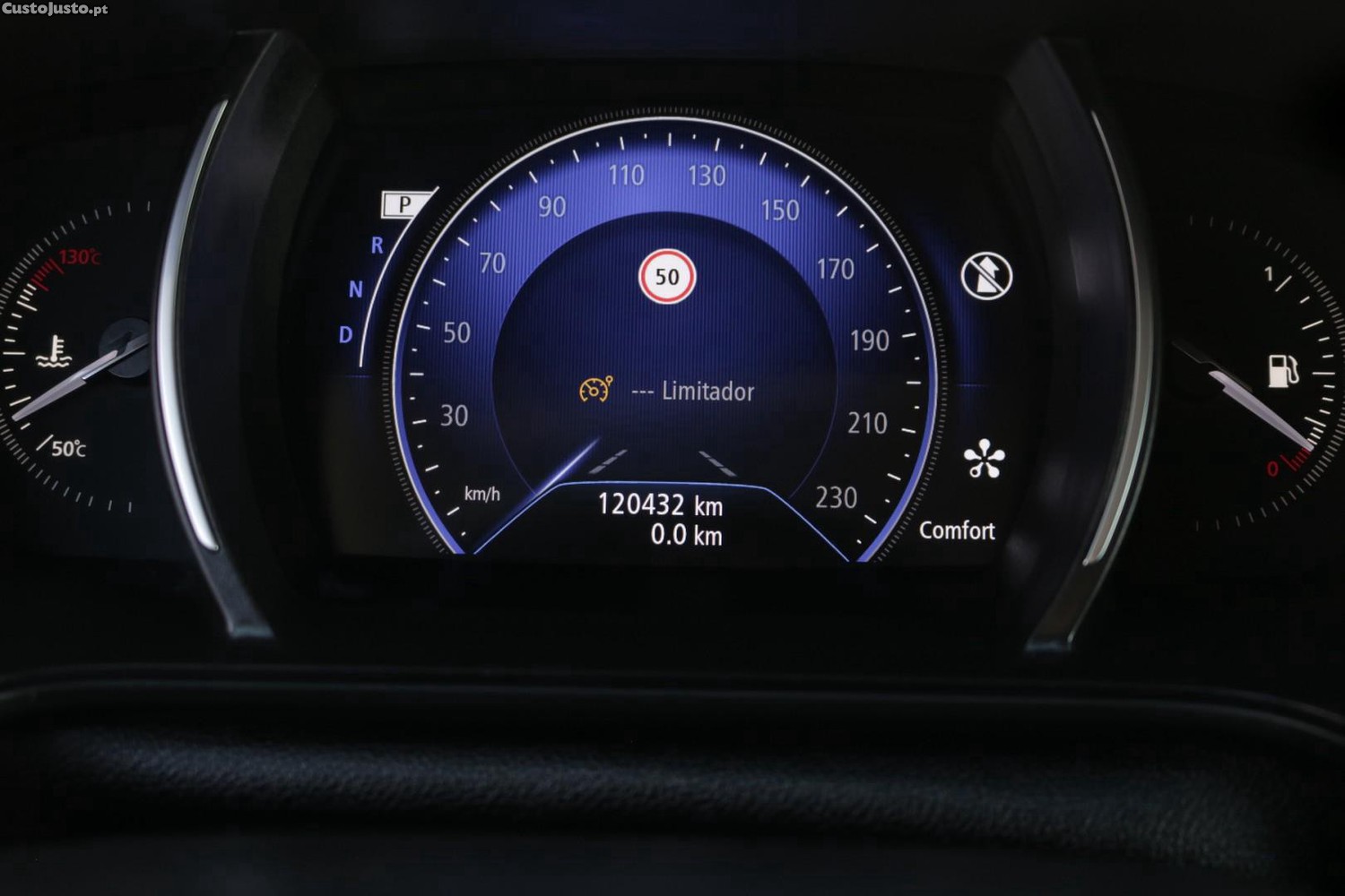 Renault Mégane Sport Tourer 1.5 Blue DCI GT Line EDC 115cv — fotografia 14