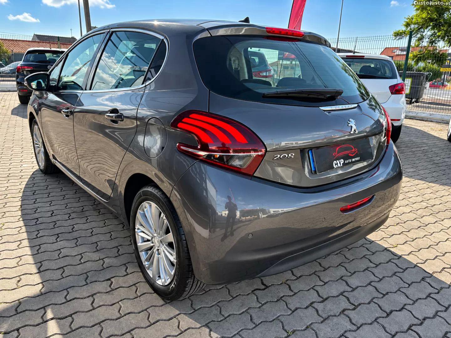 Peugeot 208 1.2 puretech allure — fotografia 10