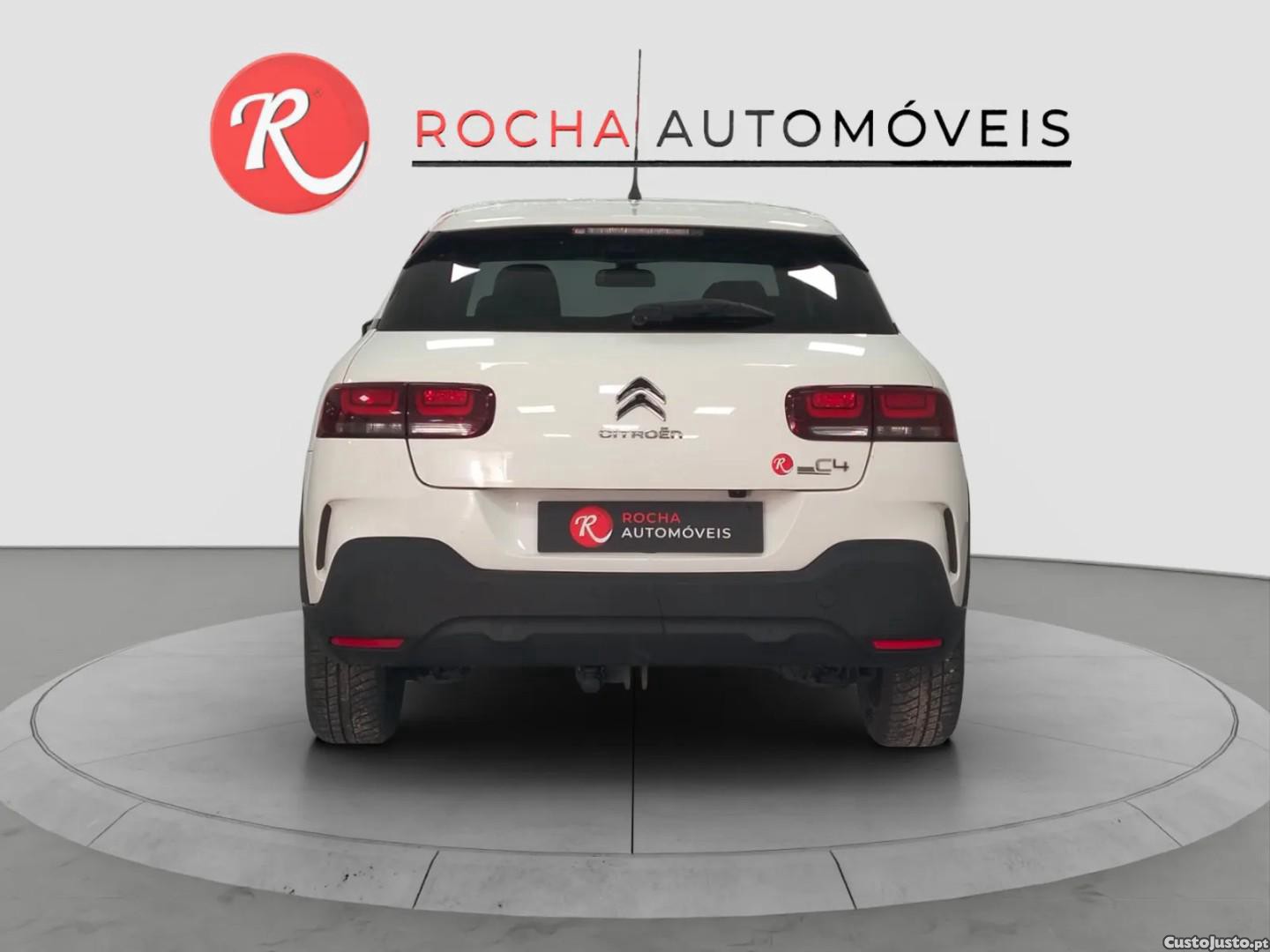 Citroën C4 1.2 PureTech Shine EAT6 — photo 5