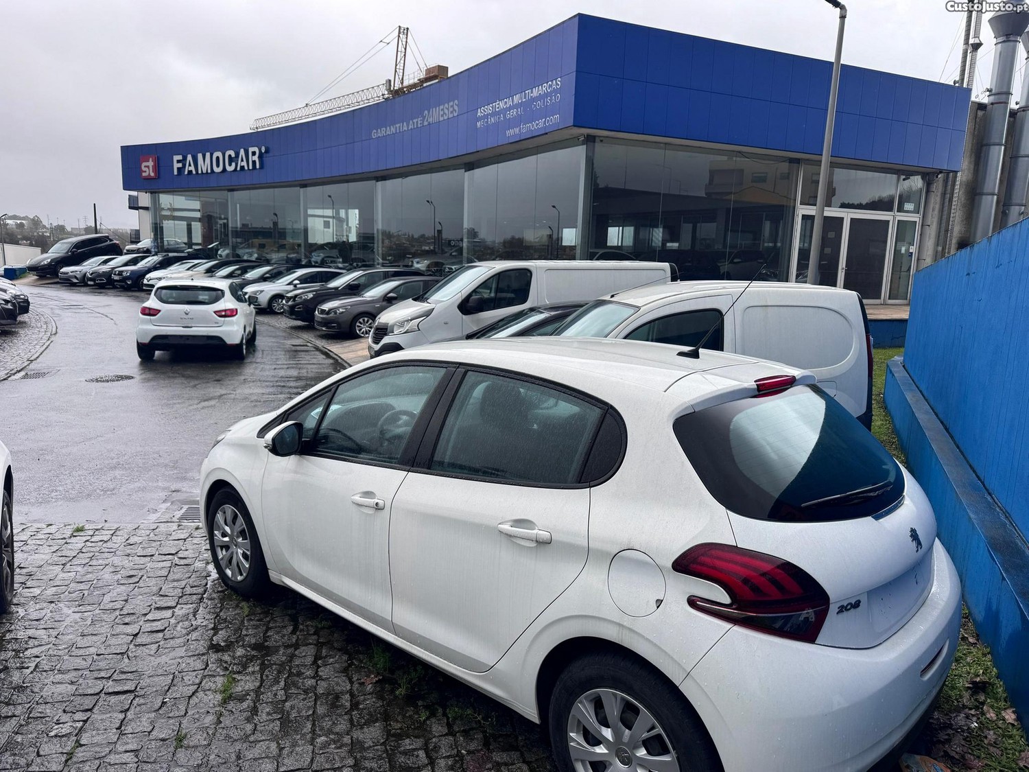 Peugeot 208 82 VTI Active — fotografia 6