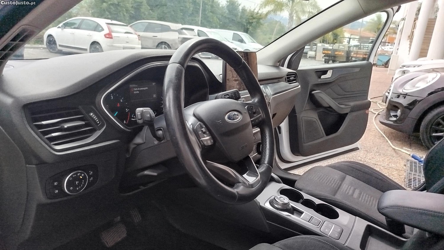 Ford Focus SW 1.5 TDCi Active Aut. — fotografia 9