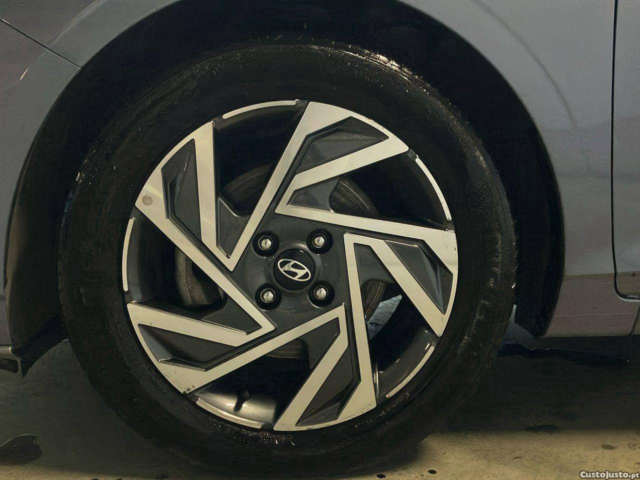 Hyundai i20 1.0 T-GDI Style Plus — fotografia 16