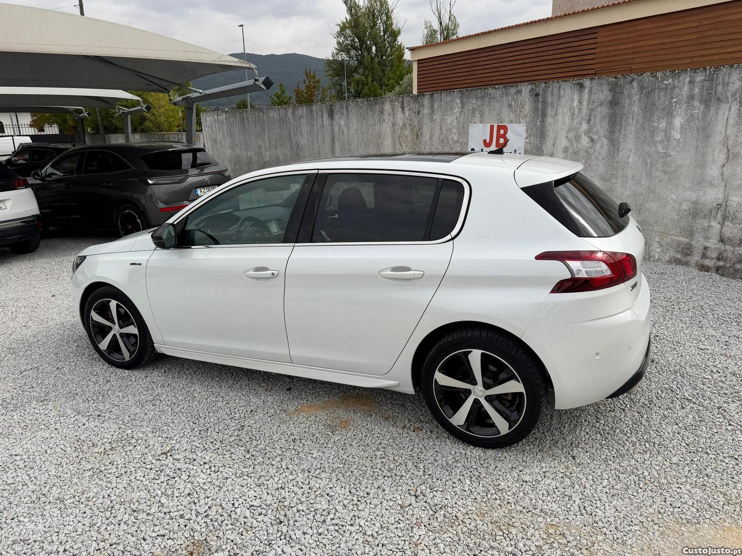 Peugeot 308 1.2 PureTech GT Line — photo 4