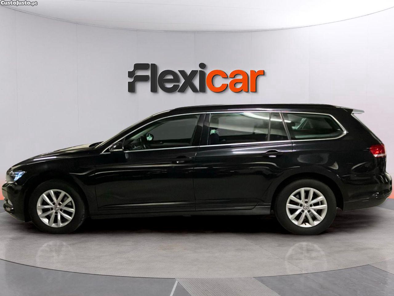 Volkswagen Passat 1.6 TDI Confortline — fotografia 19