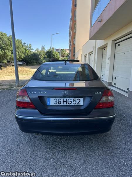 Mercedes-Benz CLK 220 Avantgarde — photo 3
