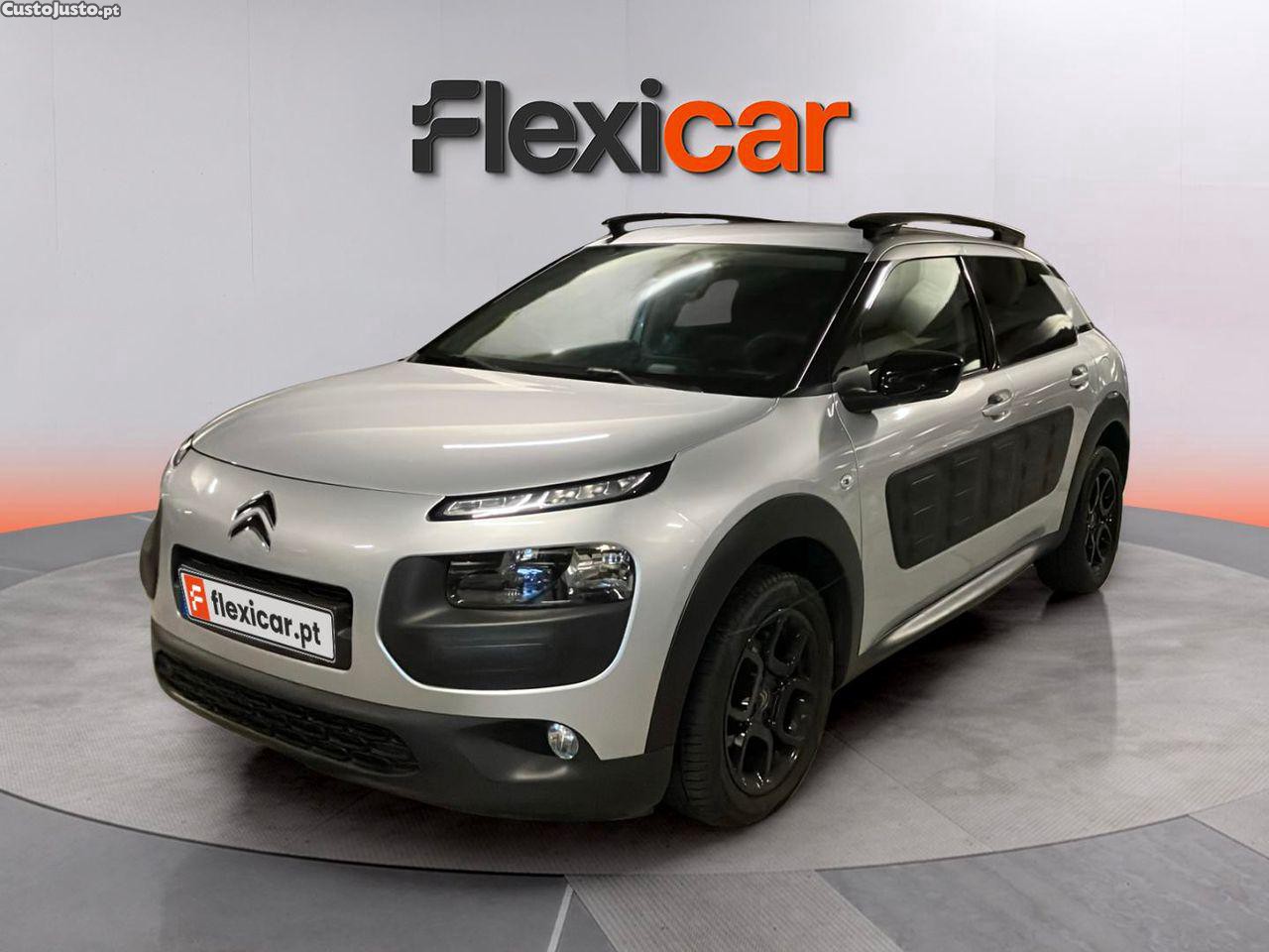 Citroën C4 Cactus 1.2 PureTech Feel — photo 2