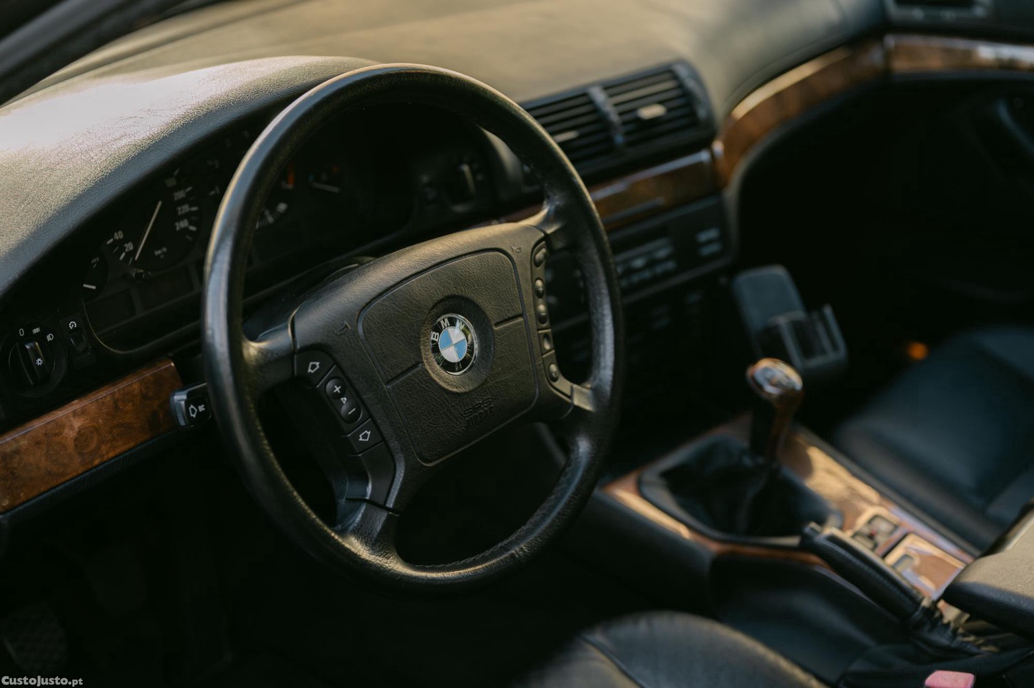 BMW 528 i — fotografia 3