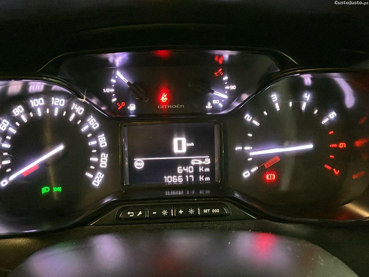Citroën C3 1.2 PureTech C-Series — fotografia 11