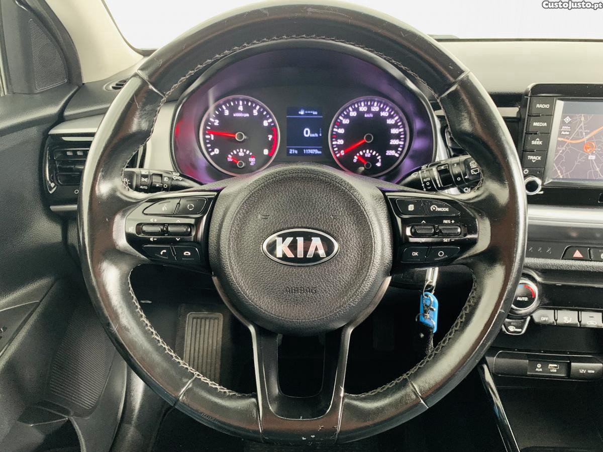 Kia Stonic 1.0 T-GDi — fotografia 6