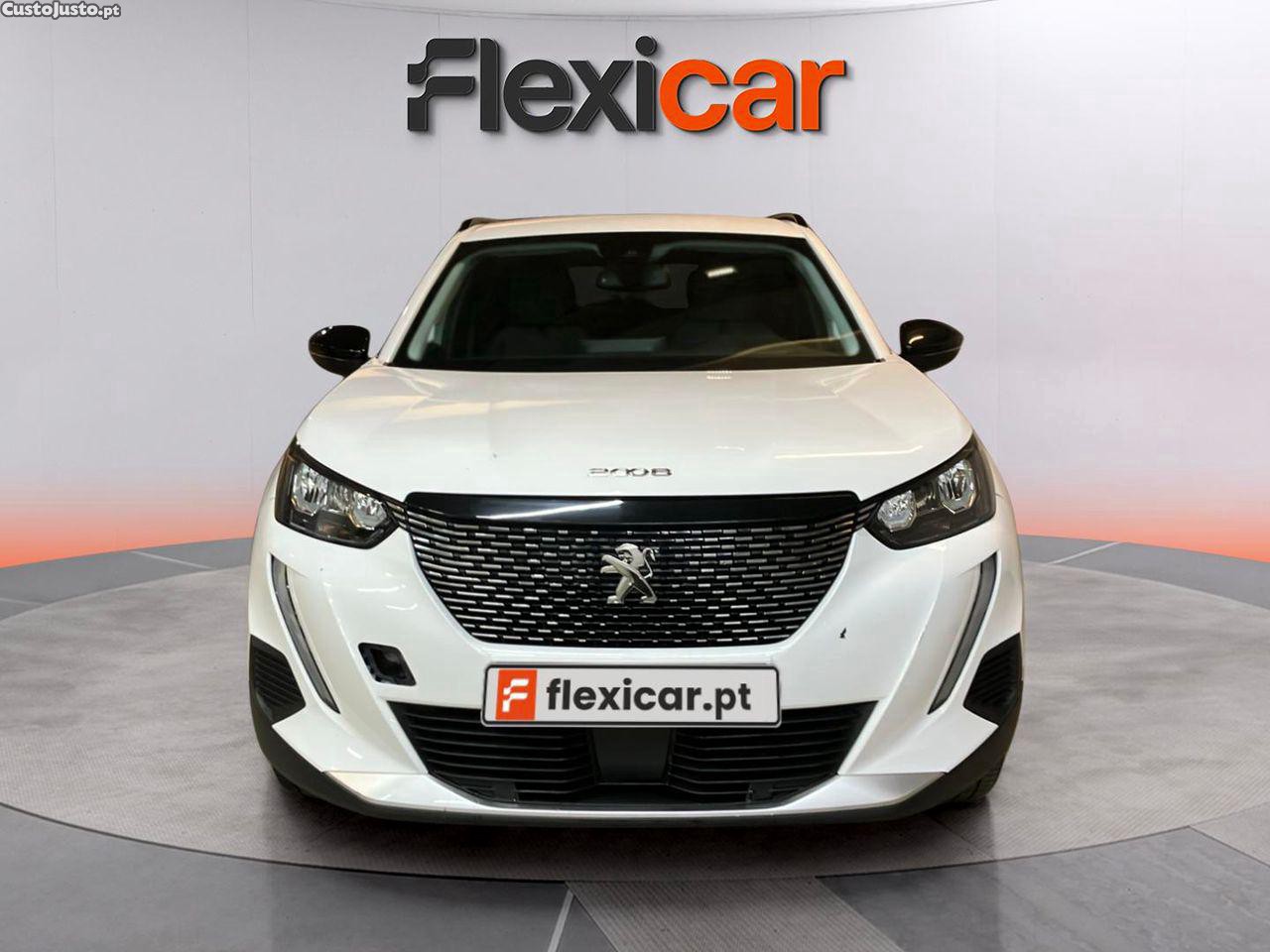 Peugeot 2008 1.2 PureTech Allure — fotografia 17