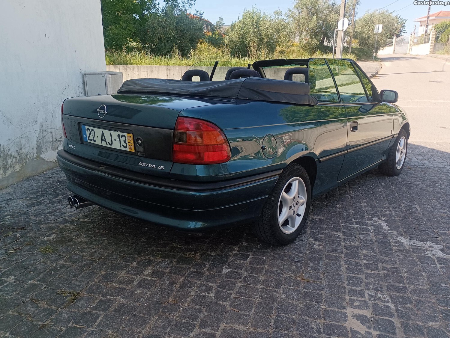 Opel Astra 1.6 I F-Cabrio — fotografia 14