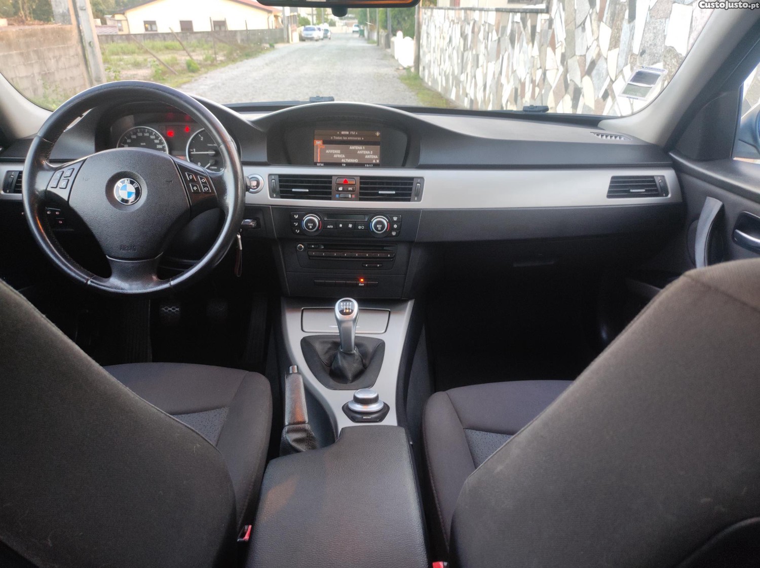BMW 320 E 91 — fotografia 5