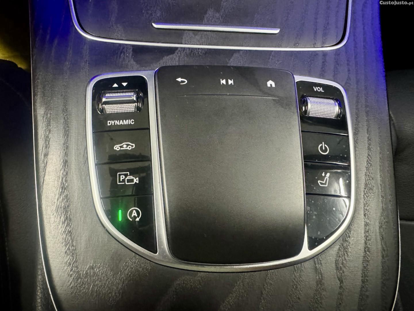 Mercedes-Benz E 220 d Avantgarde 4Matic All-Terrain — fotografia 4