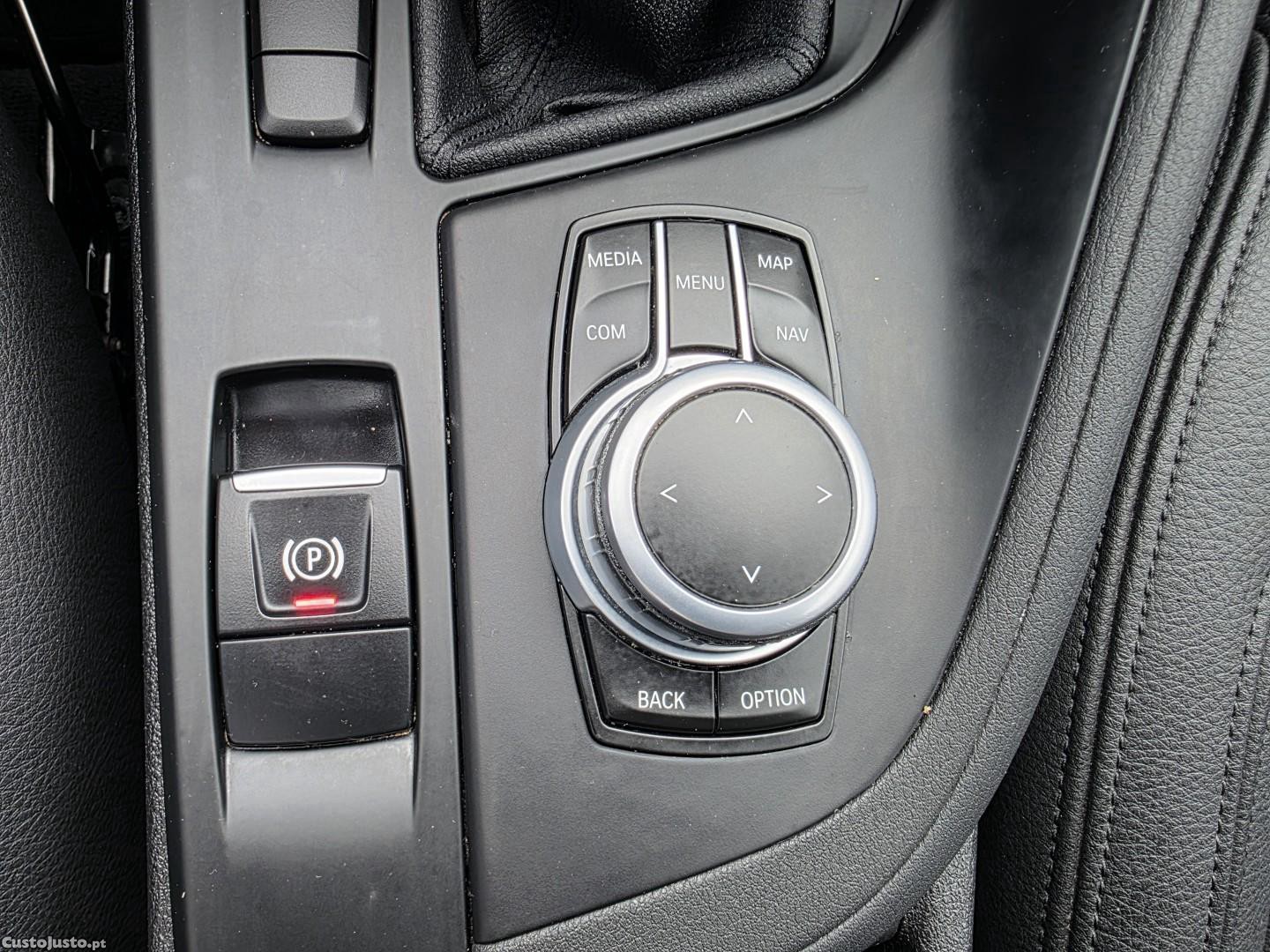 BMW X1 16 d sDrive — fotografia 19