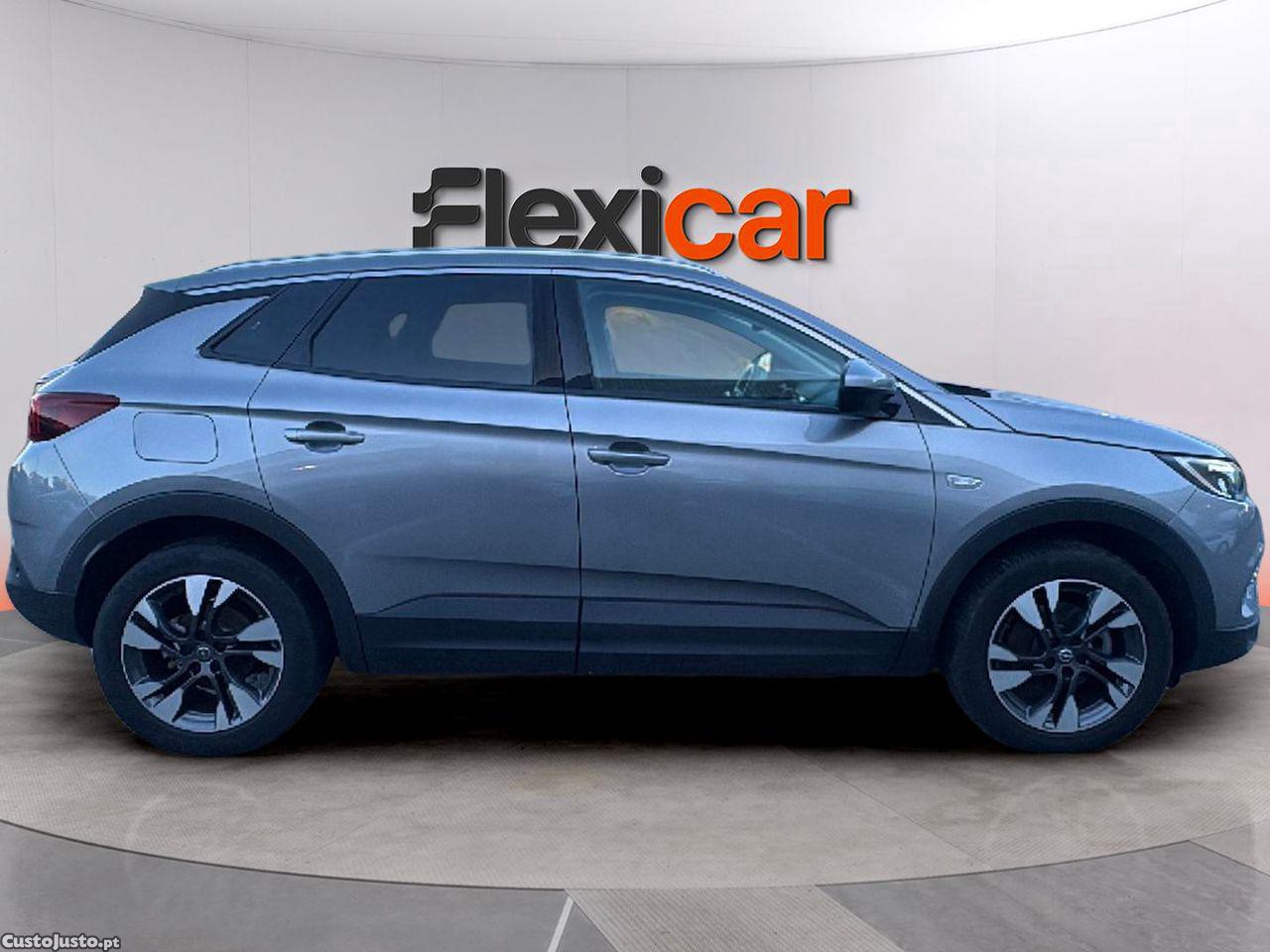 Opel Grandland X 1.2 T Ultimate — fotografia 9