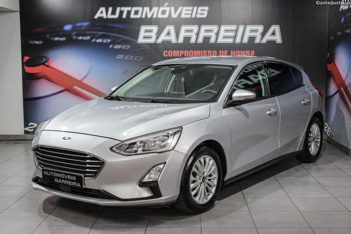 Ford Focus 1.5 TDCi Titanium — fotografia 19