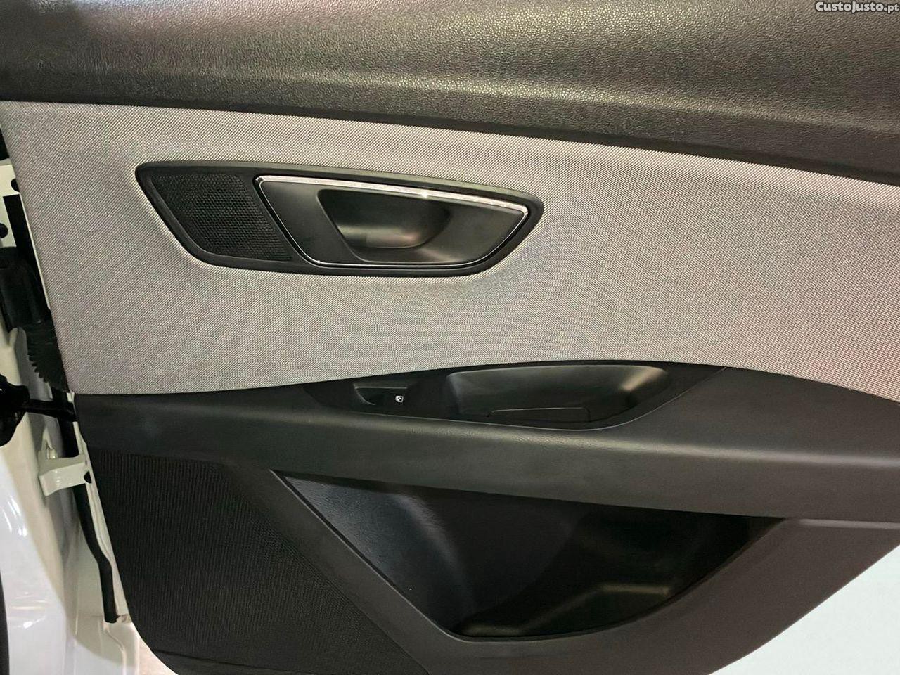 SEAT Leon 1.0 EcoTSI Style Ecomotive S/S — fotografia 4